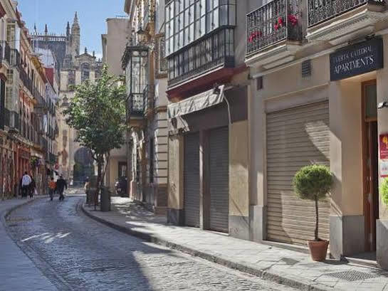 Puerta Catedral Studios Sevilla Exterior foto